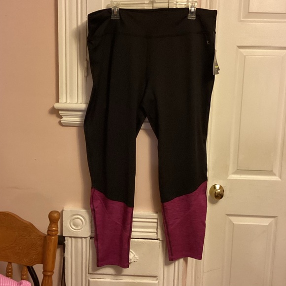 Danskin Black and Pink Leggings Comfortable Stretchy Fit - Picture 1 of 2